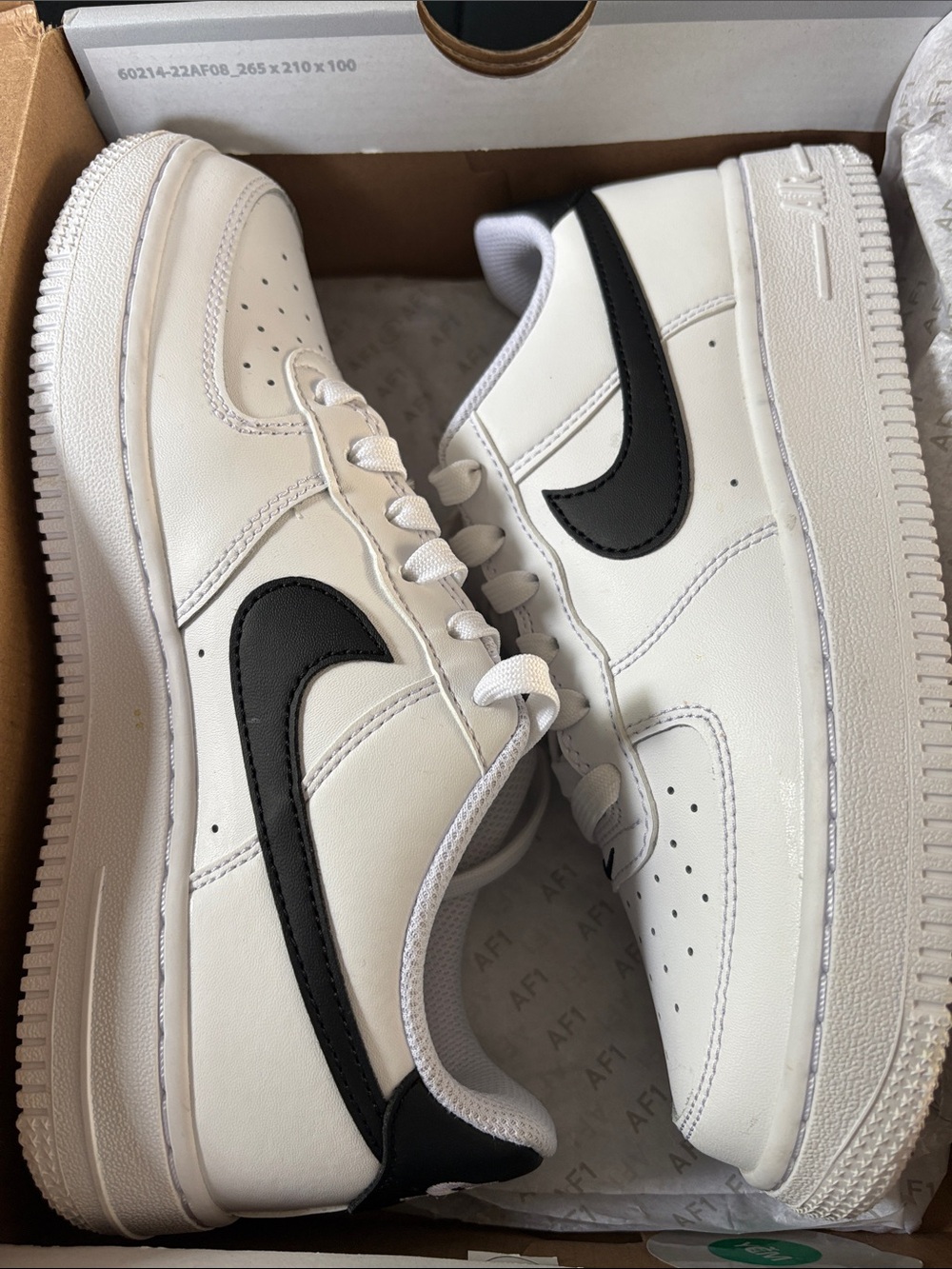 Nike AIR -AIR FORCE 1- Big Boy Size 4.5 - Picture 7 of 9